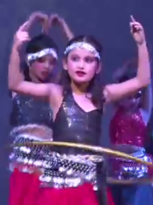 يلا حبيبي رقص عربي للفتيات الصغيرات